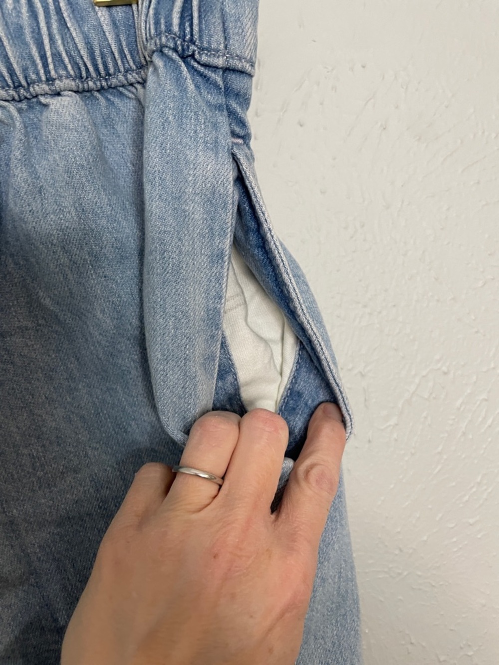 Women’s Madewell Light Wash High-Rise Pleated Denim Shorts- size S‎ - Picture 8 of 8